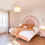 Pro, Travailleur, En Semaine Uniquement 몽테규