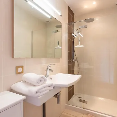 Pro, Travailleur, En Semaine Uniquement * مونتايغو