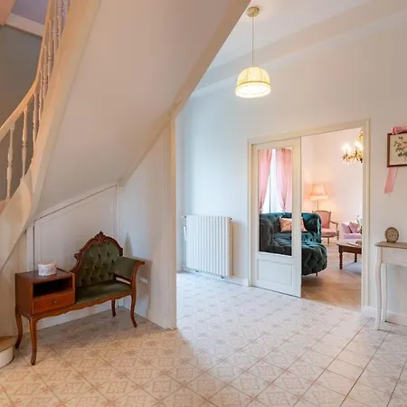Pro, Travailleur, En Semaine Uniquement * Montaigu-Vendee