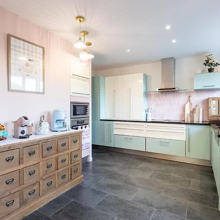 Tatil Evi Pro, Travailleur, En Semaine Uniquement Montaigu-Vendee