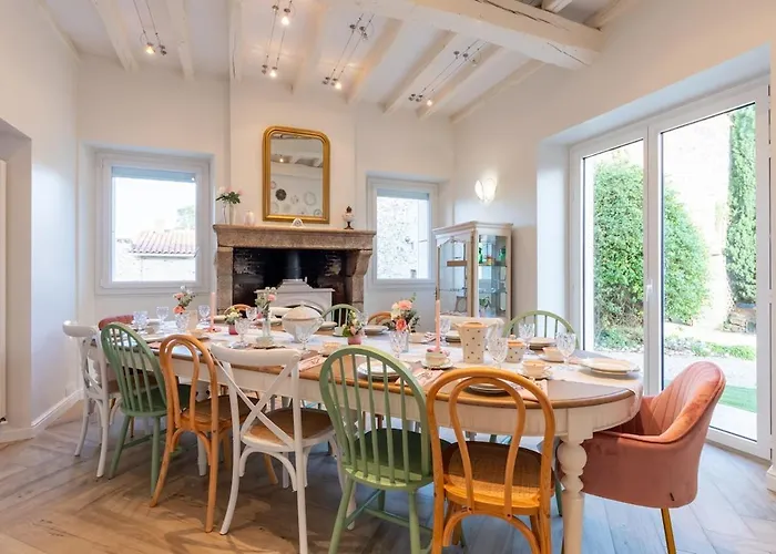 Pro, Travailleur, En Semaine Uniquement * Montaigu-Vendee