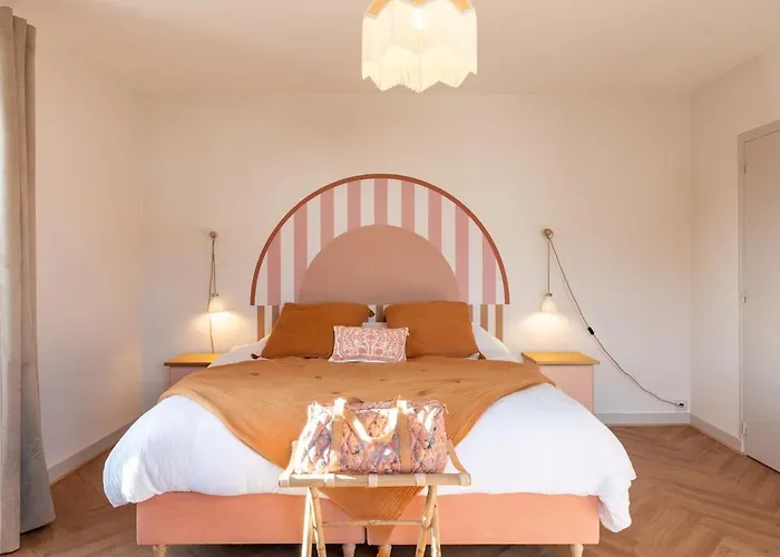 Pro, Travailleur, En Semaine Uniquement Hébergement de vacances Montaigu-Vendee