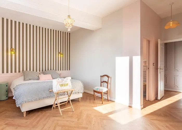 Hébergement de vacances Pro, Travailleur, En Semaine Uniquement Montaigu-Vendee